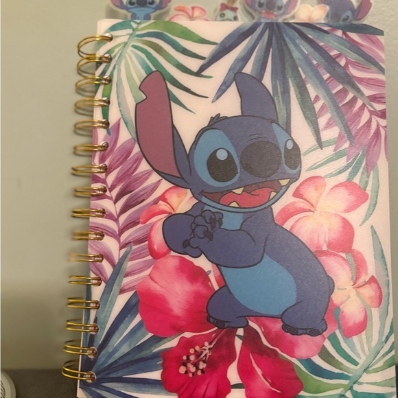 Disney Other - Stitch Disney Tropical Spiral Notebook with dividers